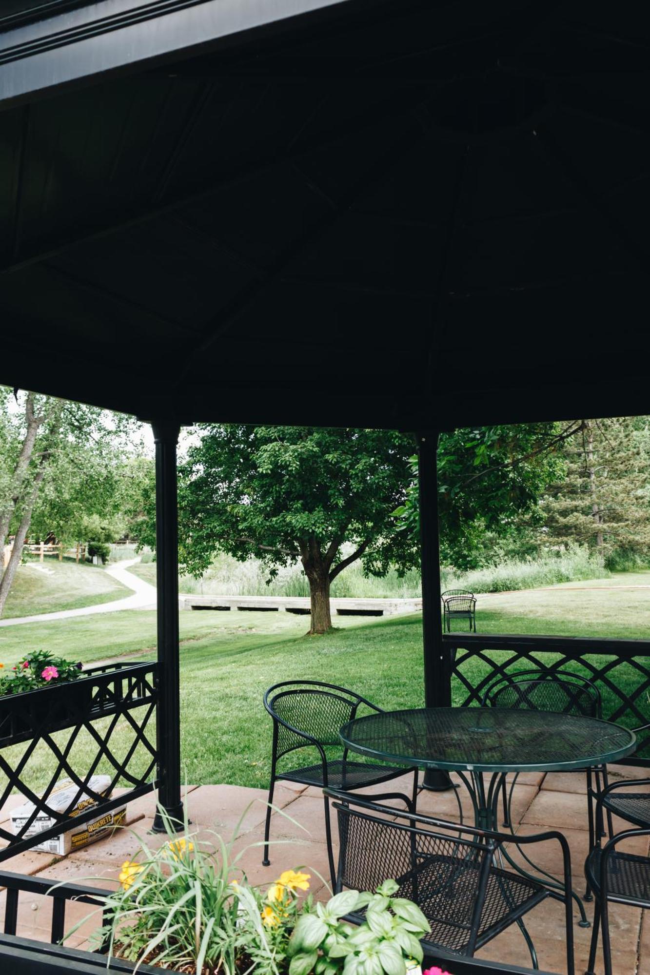 Boulder Twin Lakes Inn Exterior photo